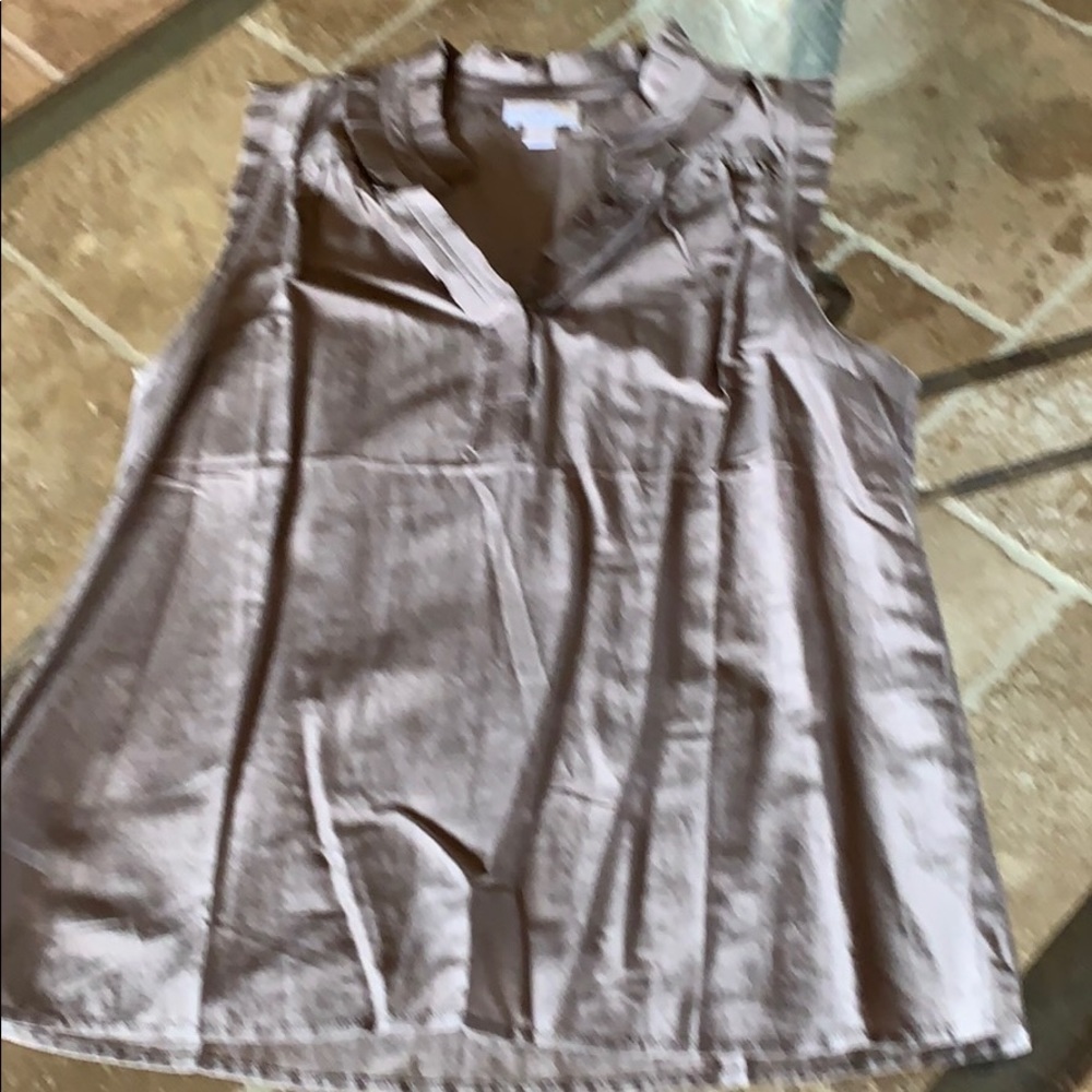 Ann Taylor Loft Women’s Top.  Like New - Picture 5 of 8